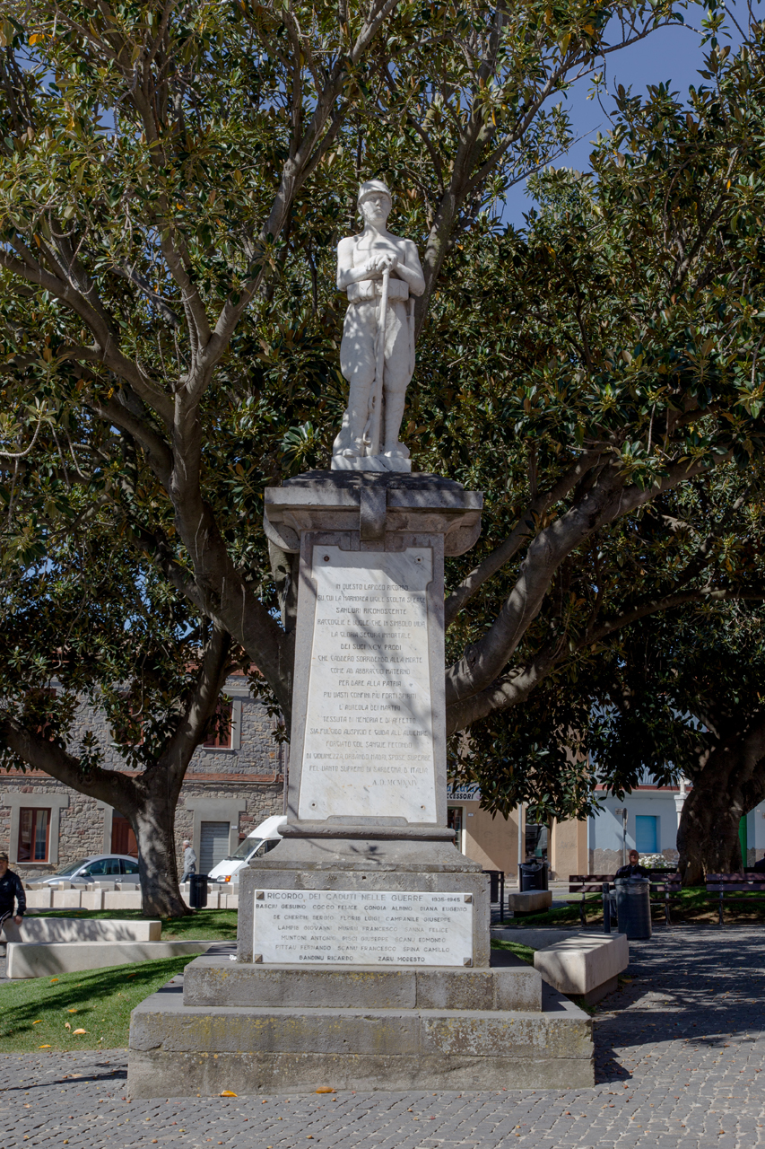 monumento del milite ignoto a sanluri